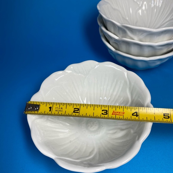 Pier 1 Imports Poppy Flower 4.5” Small White Porcelain Tulip Bowl Set of 4 Bowls - Picture 5 of 6